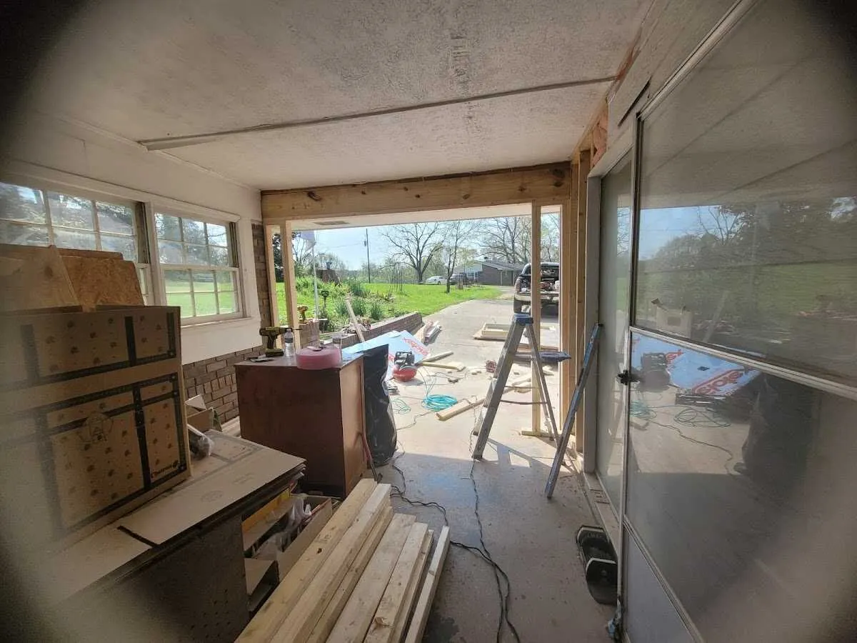 Air movers and dehumidifier for Water Mitigation Services in Garden Acres